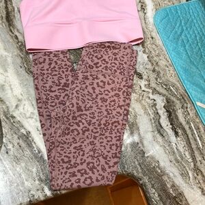 EUC Athleta Elations UHR full length, XS, Mauve Leopard